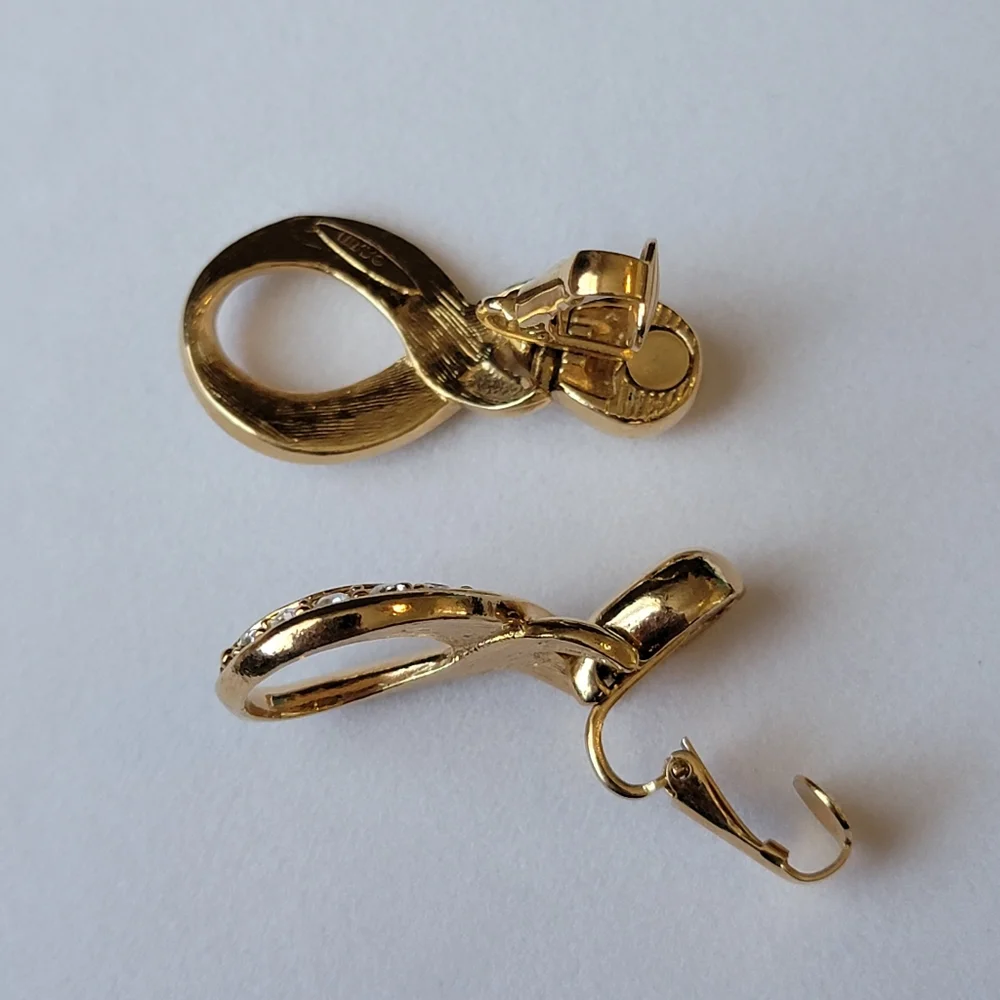 Vintage Gold Twist Rhinestone Clip-on Earrings Avon